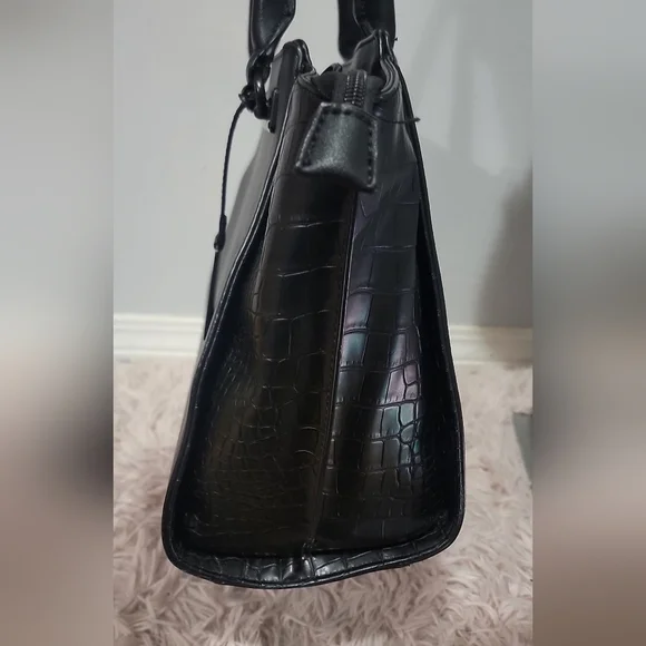 Aldo Black Hand /Cross Body Bag - Picture 11 of 16